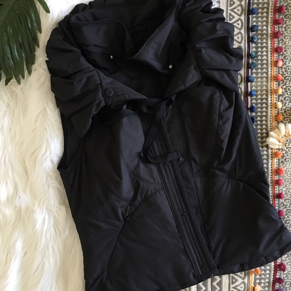 ELIE TAHARI | Ruffle Collar Vest - Picture 2 of 5